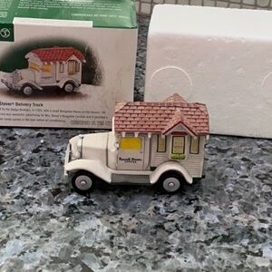 Department 56 Russell Stover Delivery Truck